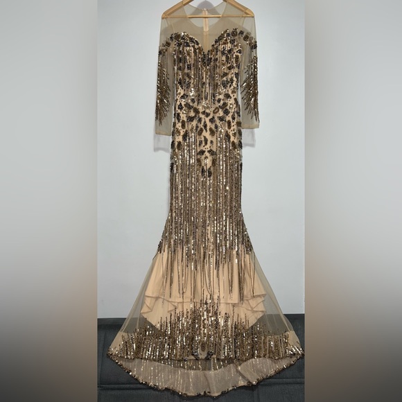 Dress for multiple occasions, Size 38. - Picture 3 of 9